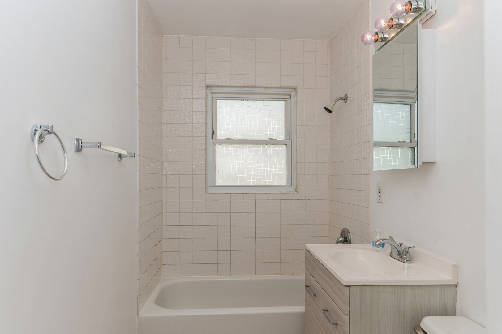 3115 Hickory Road Homewood, IL 60430 - Photo 8 of 10 Gallery Image 8