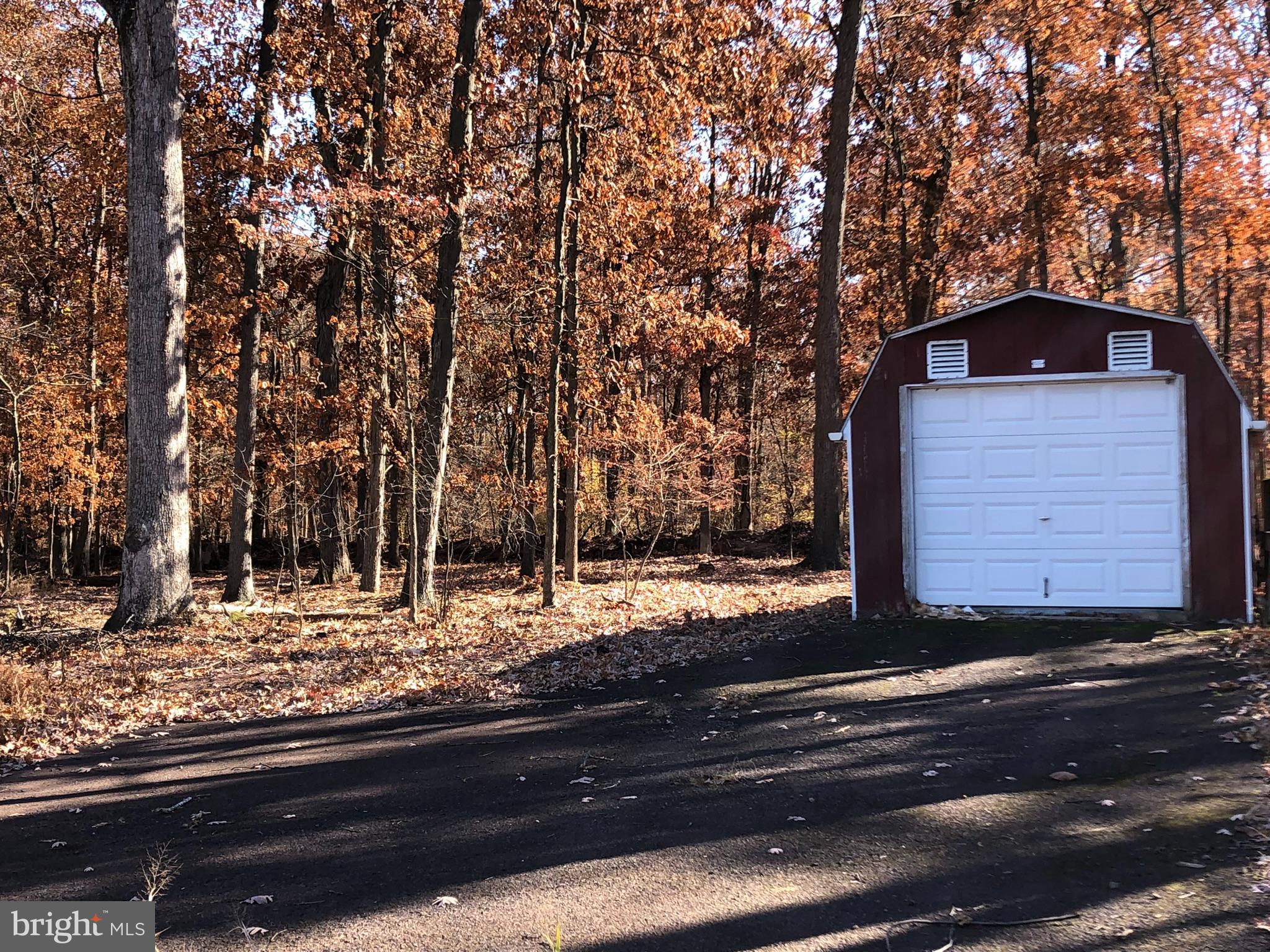 850 Upper Mainland Road Harleysville, PA 19438 - Photo 3 of 39 Gallery Image 3