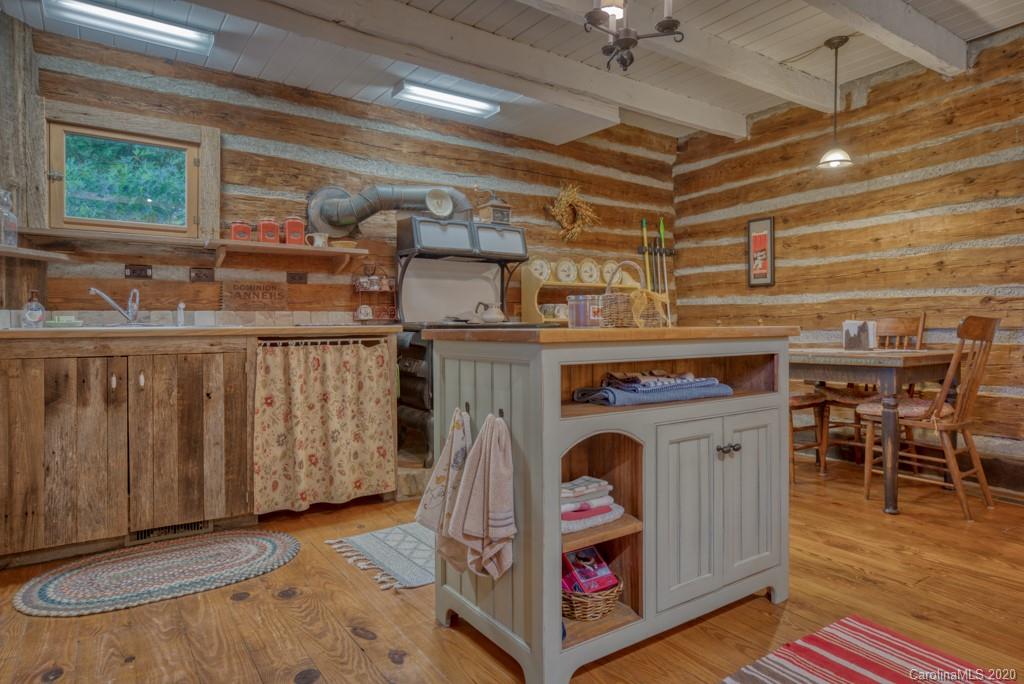 451 Gibson Road Landrum, SC 29356 - Photo 41 of 47 Gallery Image 41