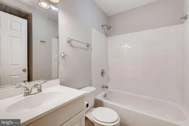 $1,950 | 768 Carroll Street, Baltimore, MD 21230