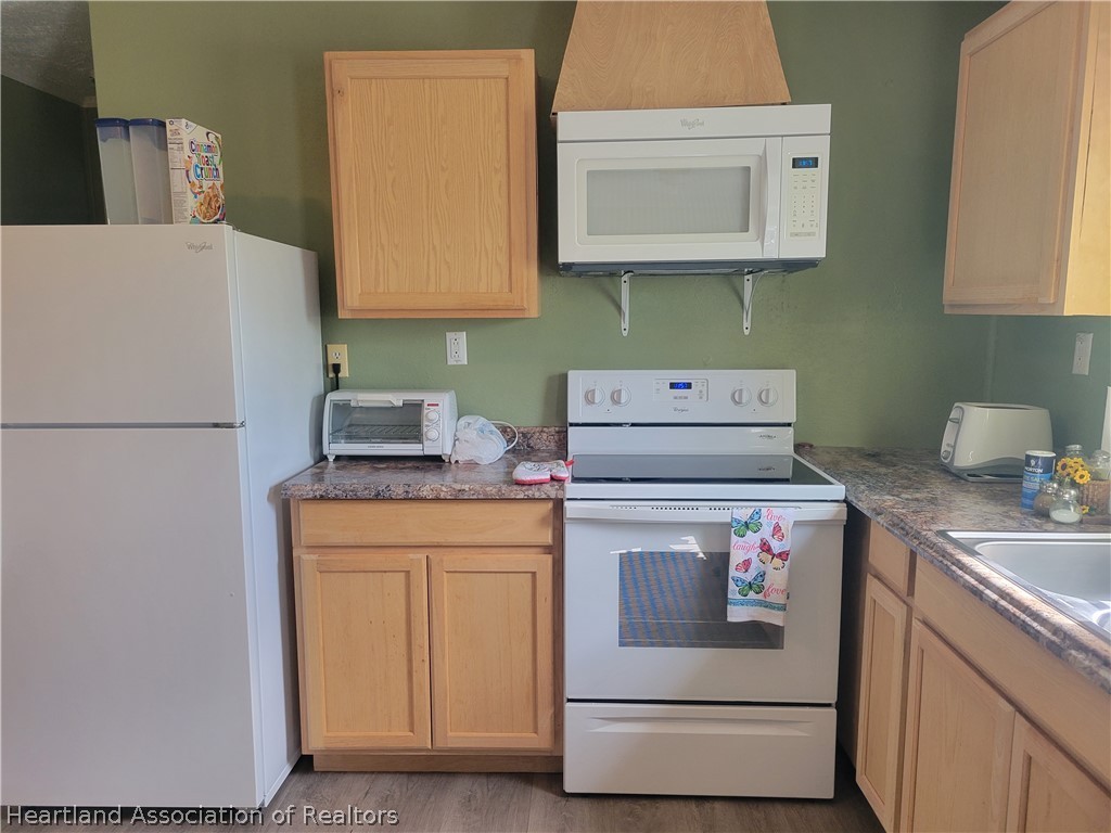 524 Oliver Road Venus, FL 33960 - Photo 7 of 34 Gallery Image 7