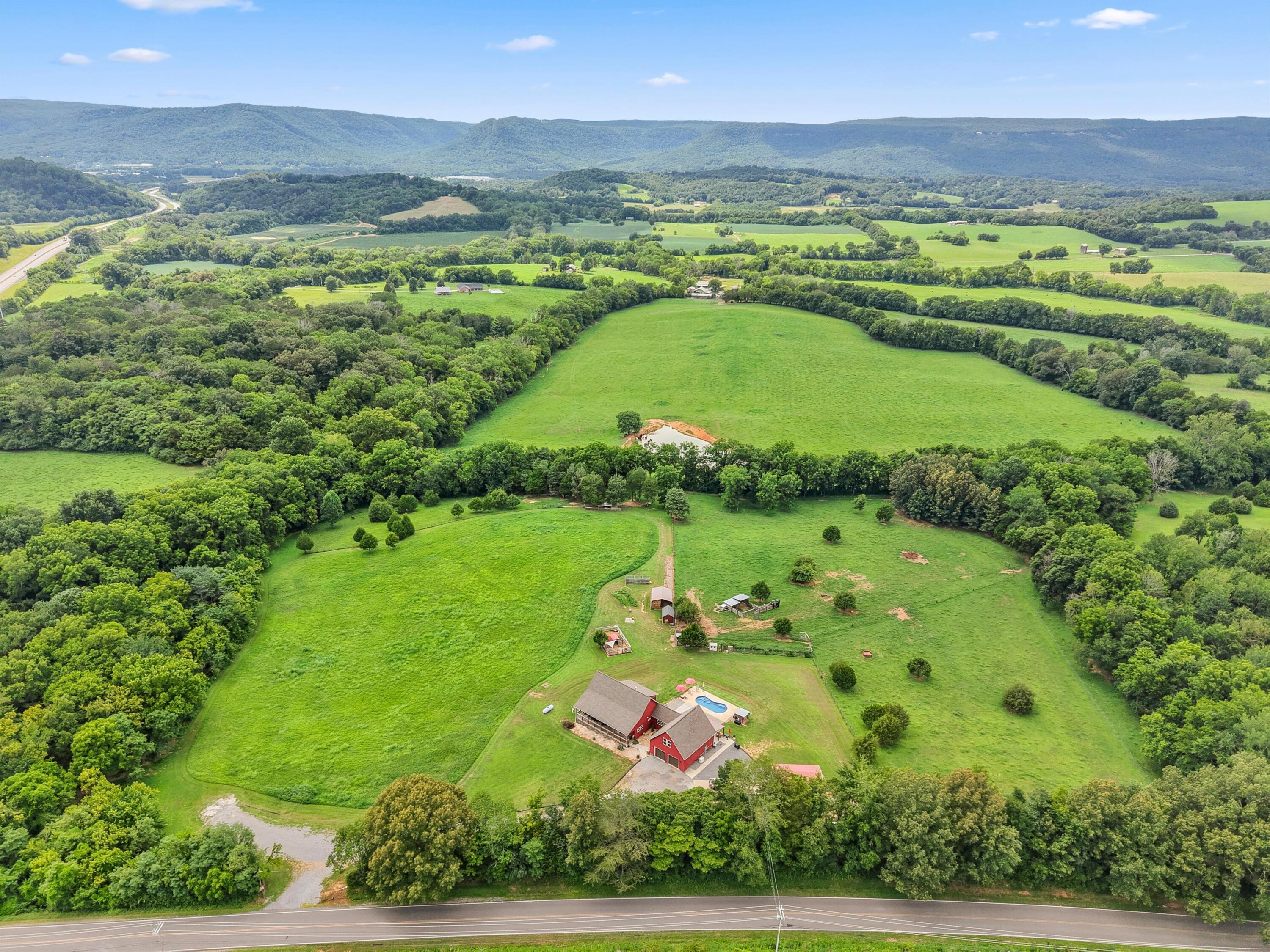11869 East Valley Road Dunlap, TN 37327 - Photo 60 of 66 60-DJI_20250718154314_0133_D