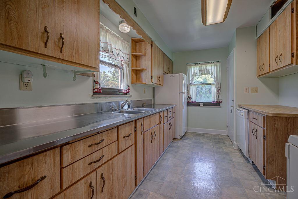 10547 Pottinger Road Cincinnati, OH 45251 - Photo 10 of 34 Gallery Image 10