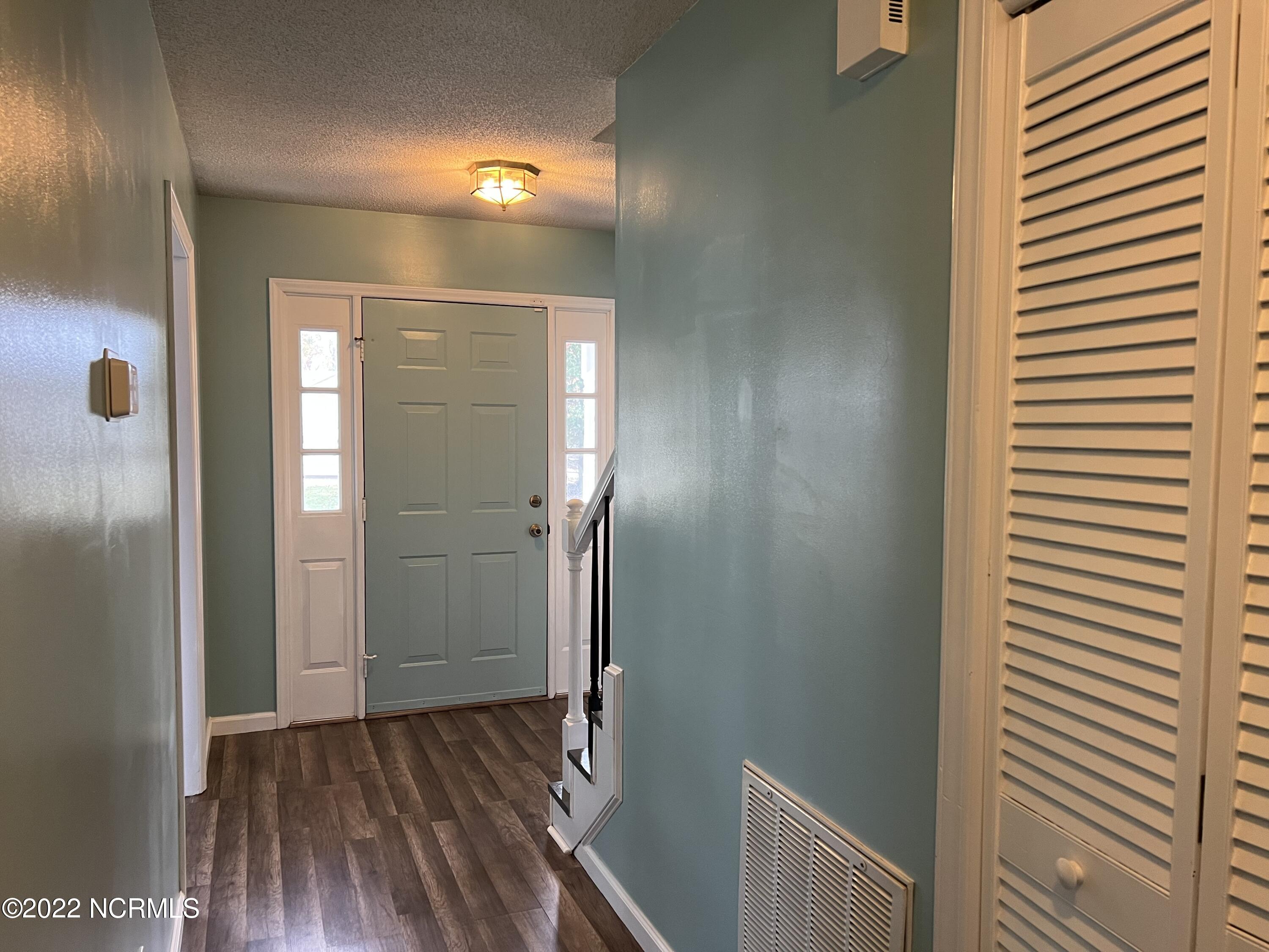 100 Raintree Circle Jacksonville, NC 28540 - Photo 5 of 20 IMG_5273