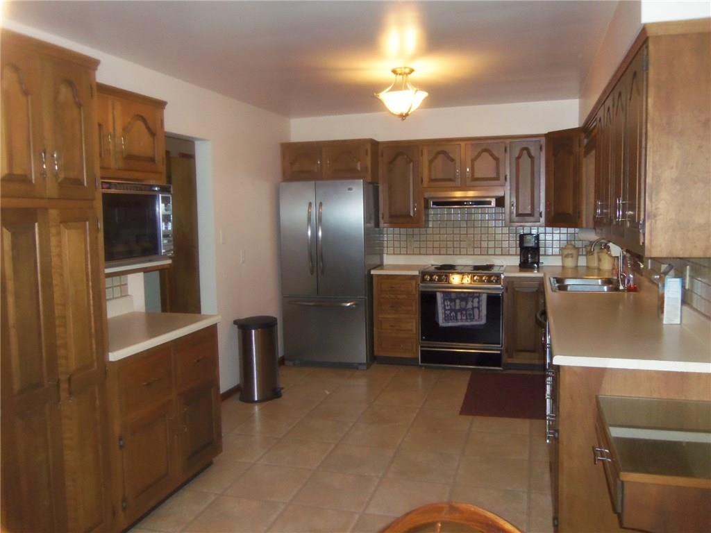 1950 West Winfield Road Worthington, PA 16262 - Photo 7 of 13 Kitchen