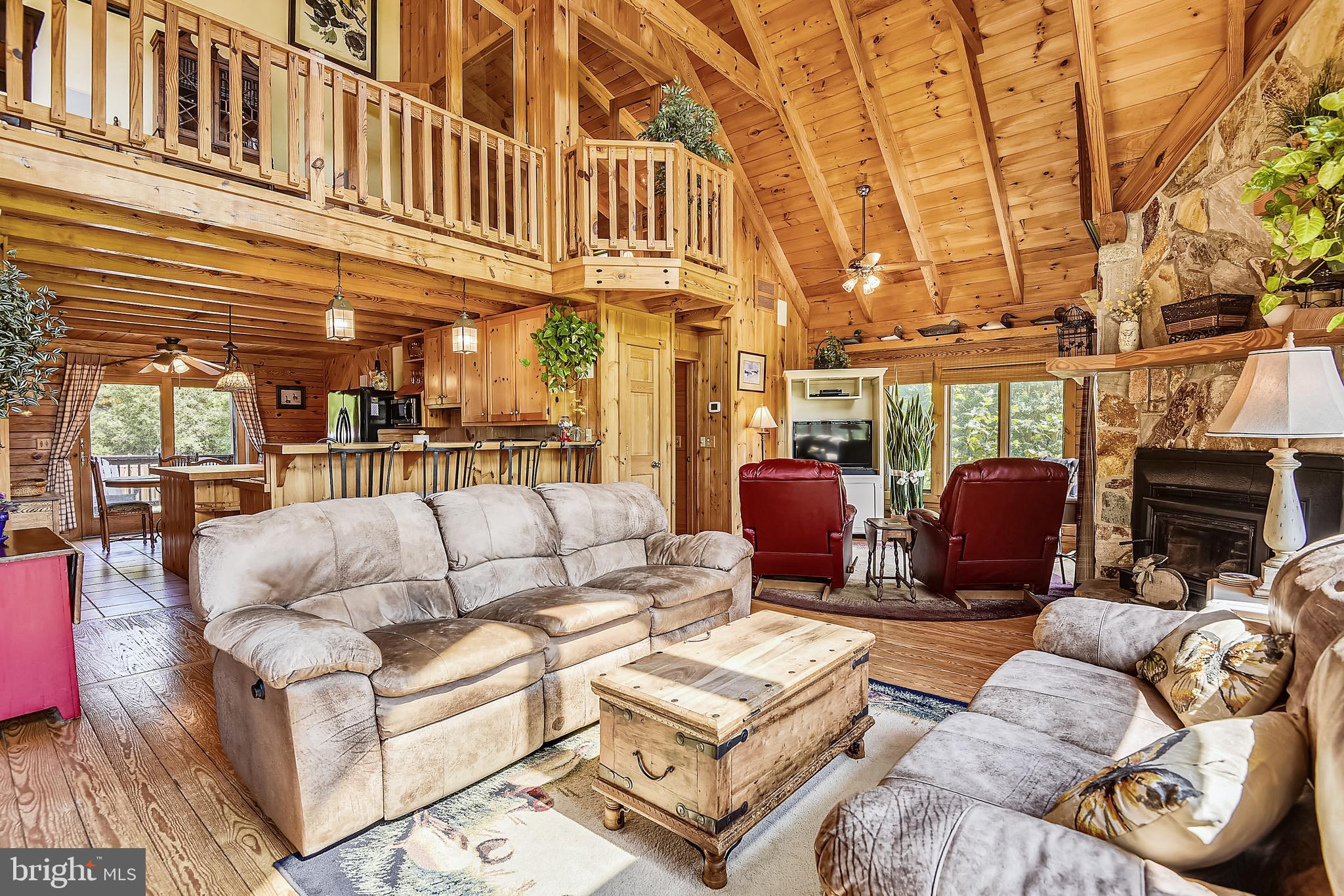 25758 Edgeview Road Royal Oak, MD 21662 - Photo 6 of 29 Family room with soaring 20' ceilings