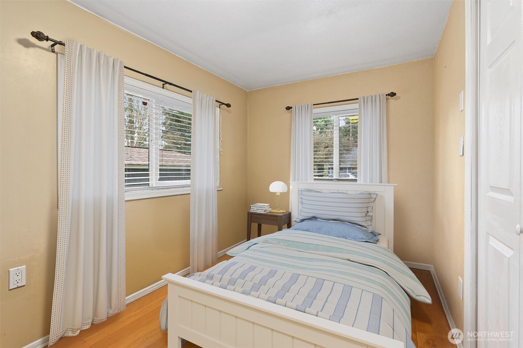 112 Barbara Lane Everett, WA 98203 - Photo 15 of 27