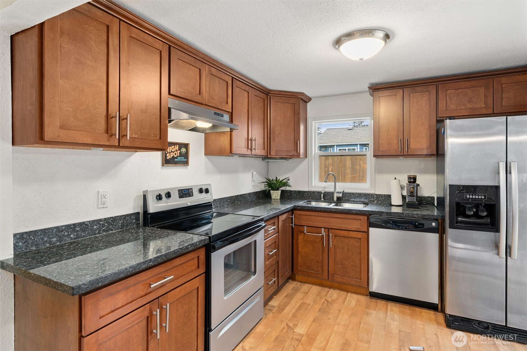 112 Barbara Lane Everett, WA 98203 - Photo 9 of 27