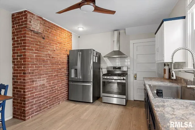 $199,900 | 1540 North 3rd Street, Springfield, IL 62702