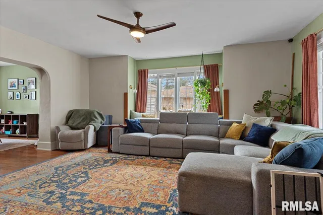 $199,900 | 1540 North 3rd Street, Springfield, IL 62702