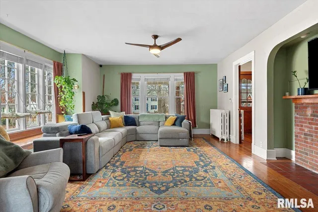 $199,900 | 1540 North 3rd Street, Springfield, IL 62702