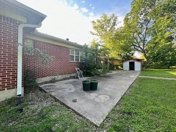 $1,950 | 327 South 4th Street, Wylie, TX 75098