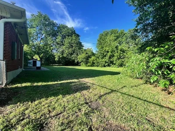 $1,950 | 327 South 4th Street, Wylie, TX 75098