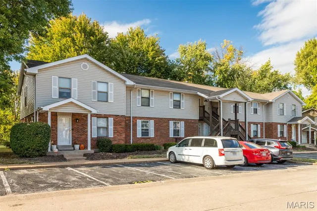 $125,000 | 2112 New Sun Drive, Florissant, MO 63031
