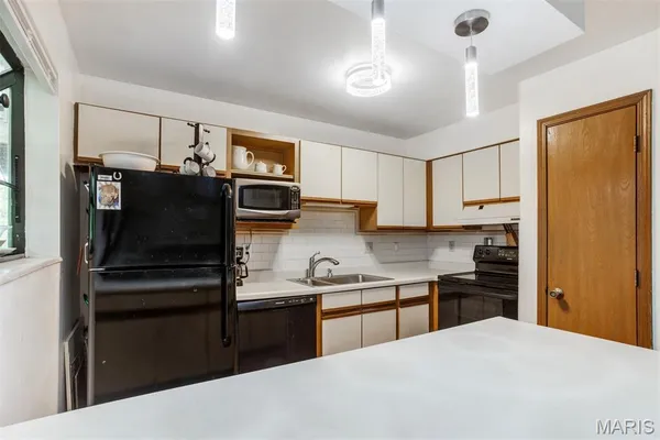 $115,000 | 2112 New Sun Drive, Florissant, MO 63031
