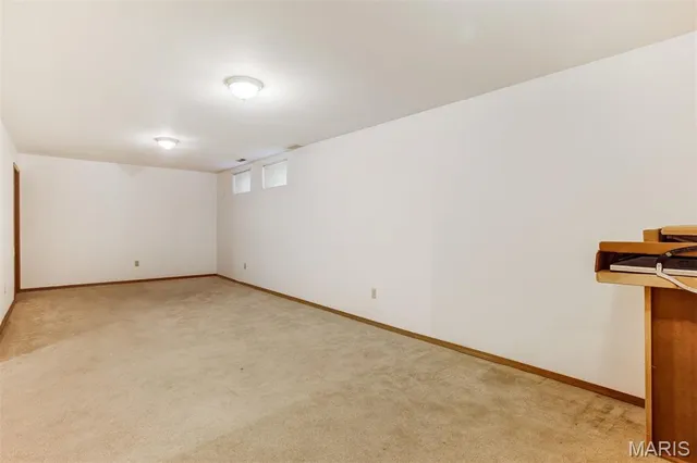 $125,000 | 2112 New Sun Drive, Florissant, MO 63031