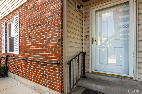 $115,000 | 2112 New Sun Drive, Florissant, MO 63031