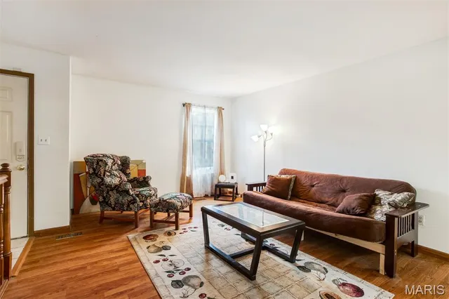 $125,000 | 2112 New Sun Drive, Florissant, MO 63031