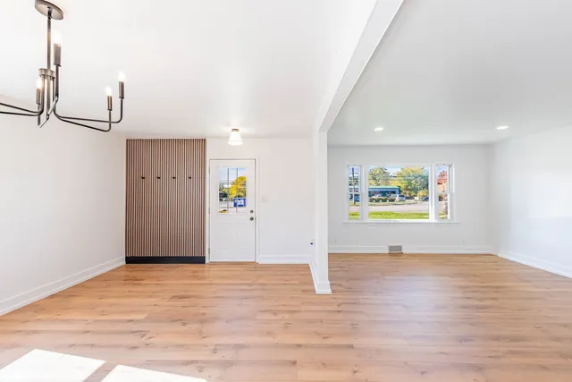 $399,900 | 2N281 Bloomingdale Road, Glendale Heights, IL 60139