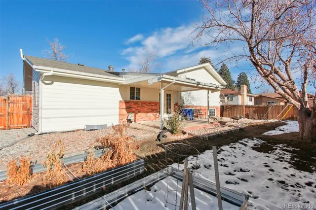 $2,900 | 12490 East Exposition Avenue, Aurora, CO 80012