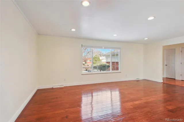 $2,900 | 12490 East Exposition Avenue, Aurora, CO 80012