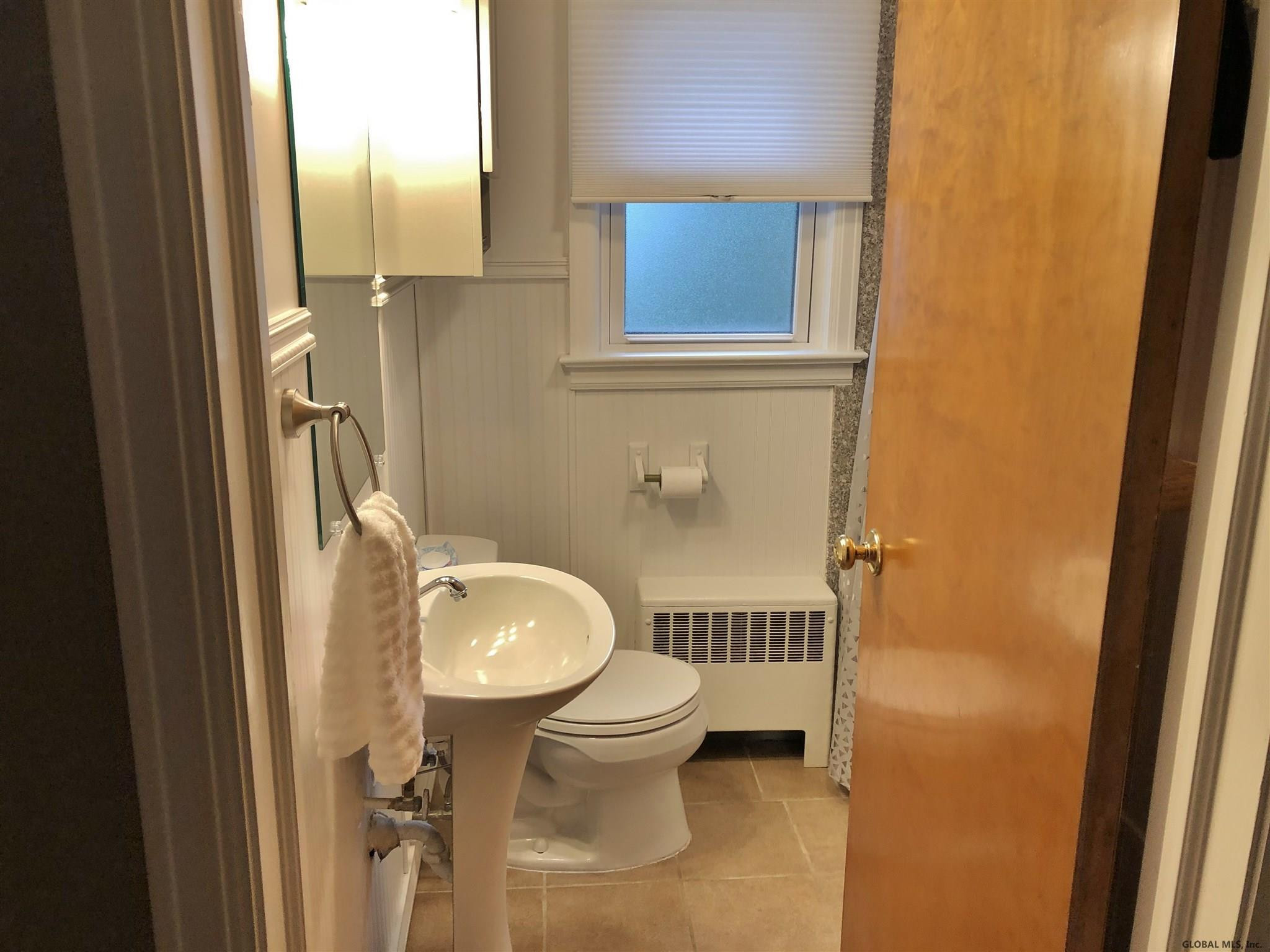 229 Hampton Avenue Rensselaer, NY 12144 - Photo 8 of 17 Photo 8