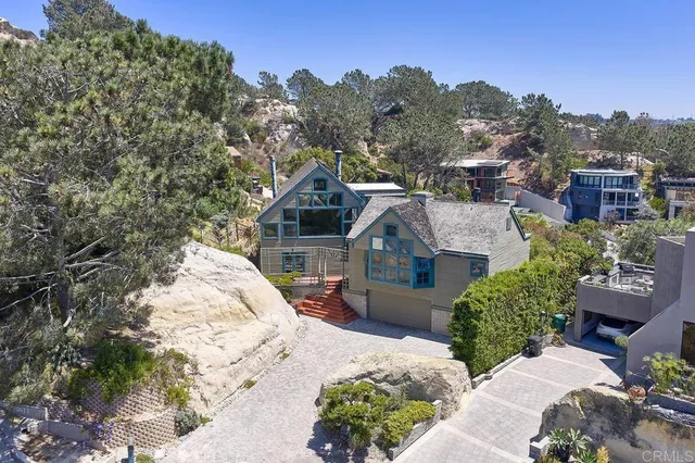 $4,200,000 | 13027 Via Latina, Del Mar, CA 92014