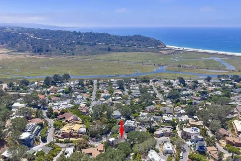 $4,200,000 | 13027 Via Latina, Del Mar, CA 92014
