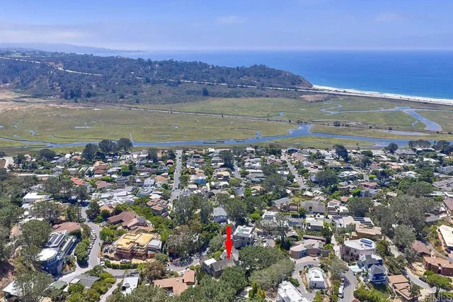 $4,200,000 | 13027 Via Latina, Del Mar, CA 92014