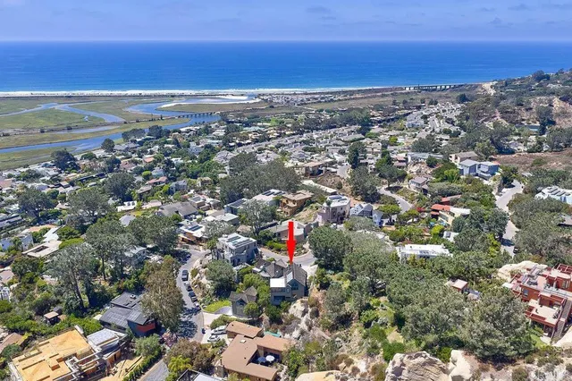 $4,200,000 | 13027 Via Latina, Del Mar, CA 92014