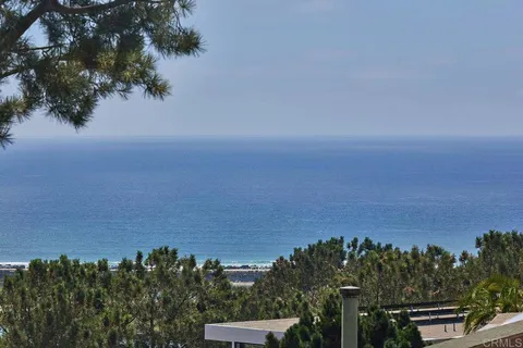$4,200,000 | 13027 Via Latina, Del Mar, CA 92014