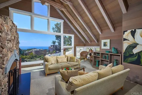 $4,200,000 | 13027 Via Latina, Del Mar, CA 92014