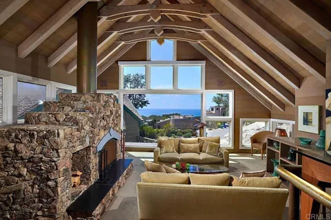 $4,200,000 | 13027 Via Latina, Del Mar, CA 92014