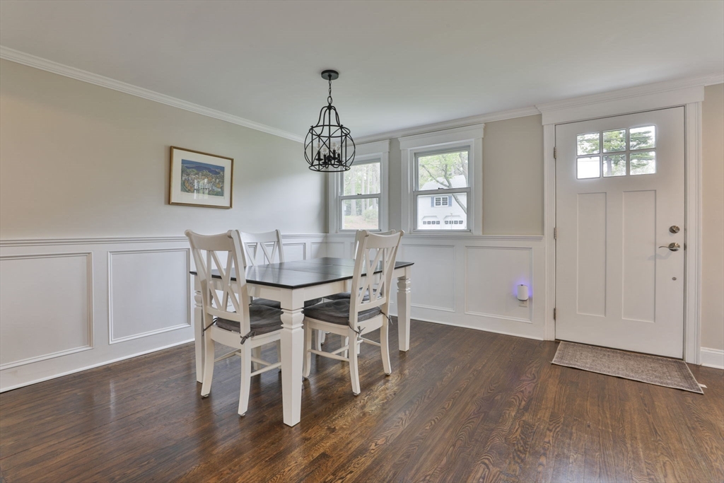 11 Gerry Road Lynnfield, MA 01940 - Photo 15 of 39 Gallery Image 15