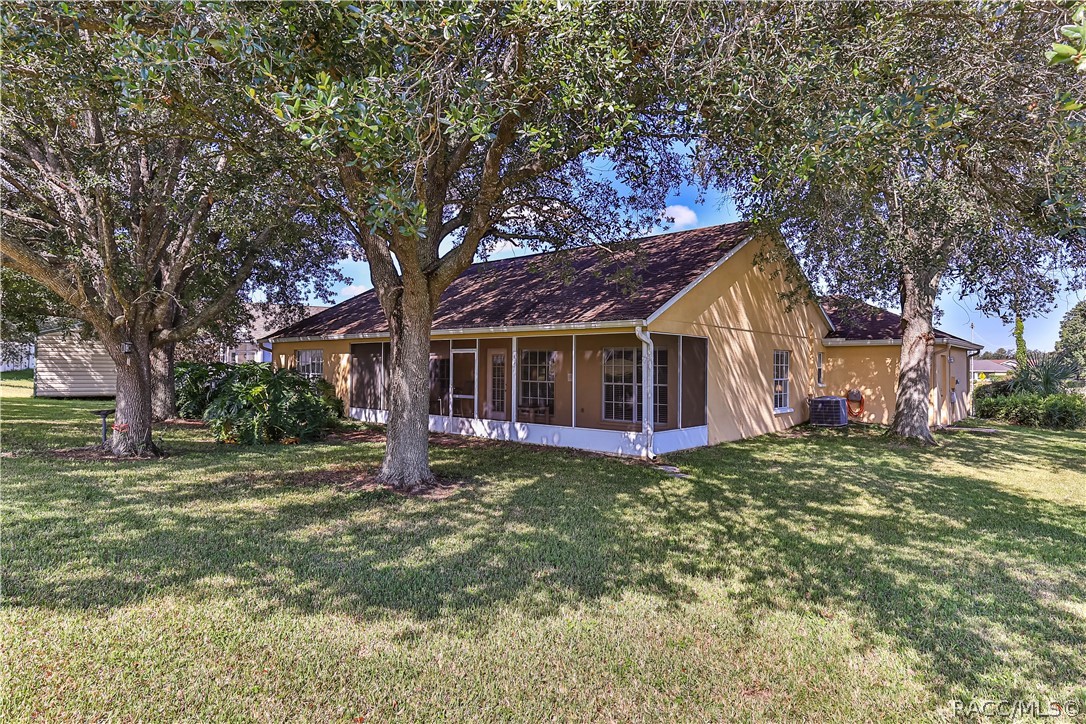 1173 South Fieldview Loop Lecanto, FL 34461 - Photo 2 of 29 BACK OF HOME