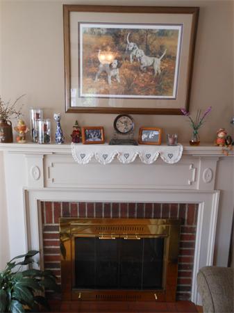 22 Marchioness Road Springfield, MA 01129 - Photo 4 of 27 a table with chairs and painting on the wall