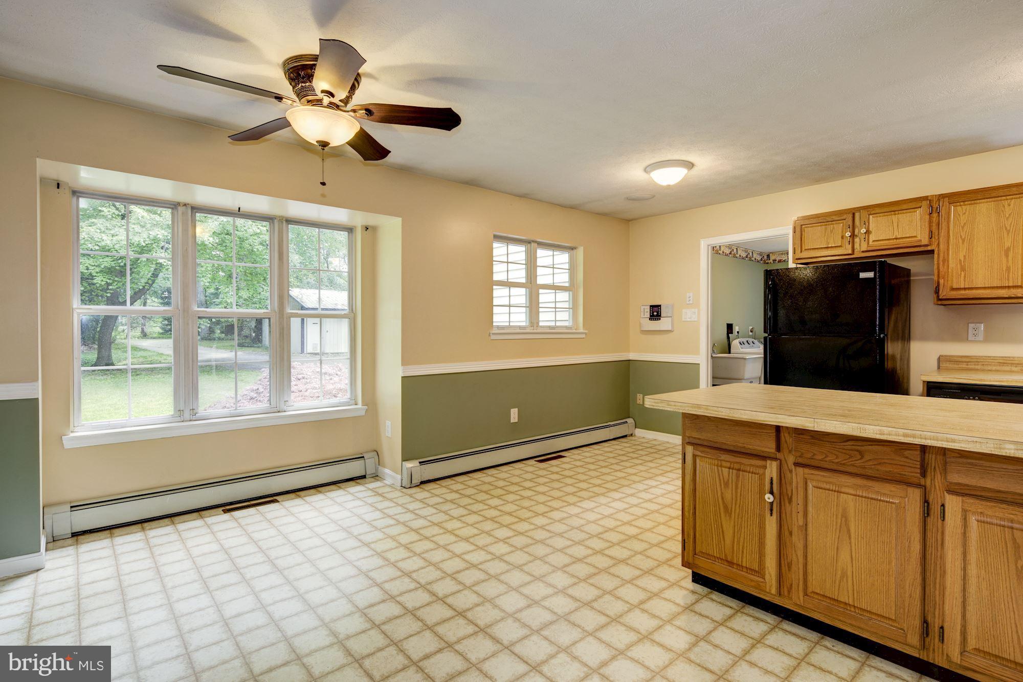 4747 Dave Rill Road Hampstead, MD 21074 - Photo 11 of 34 Breakfast area in kitchen