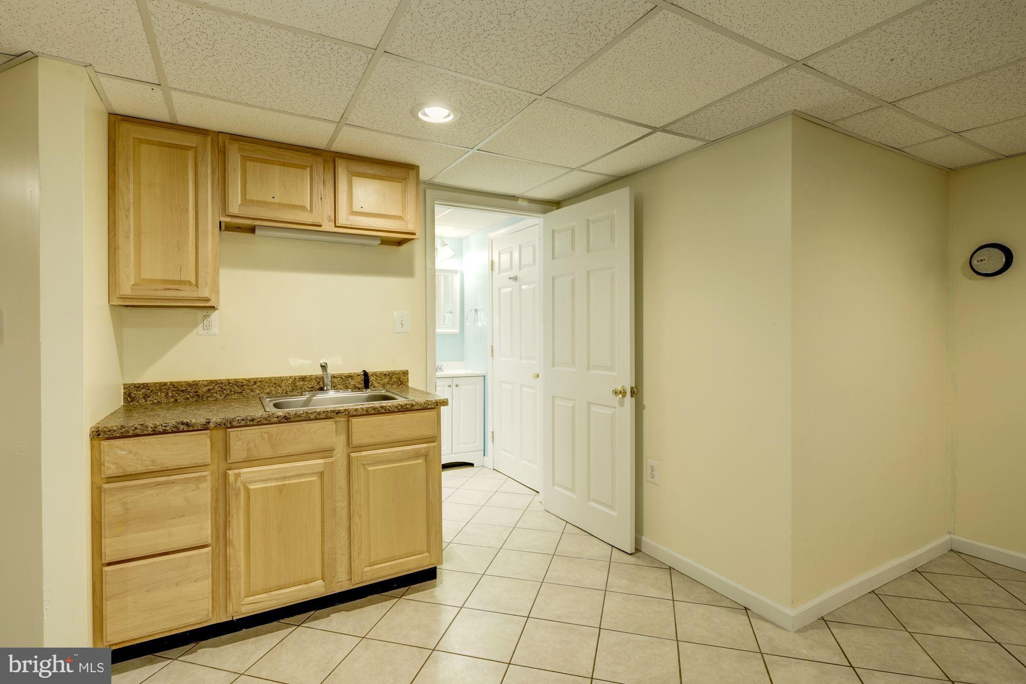 4747 Dave Rill Road Hampstead, MD 21074 - Photo 27 of 34 Wet Bar