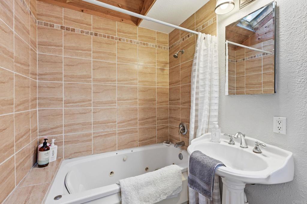 Tuttle Street Carlsbad, CA 92008 - Photo 21 of 29