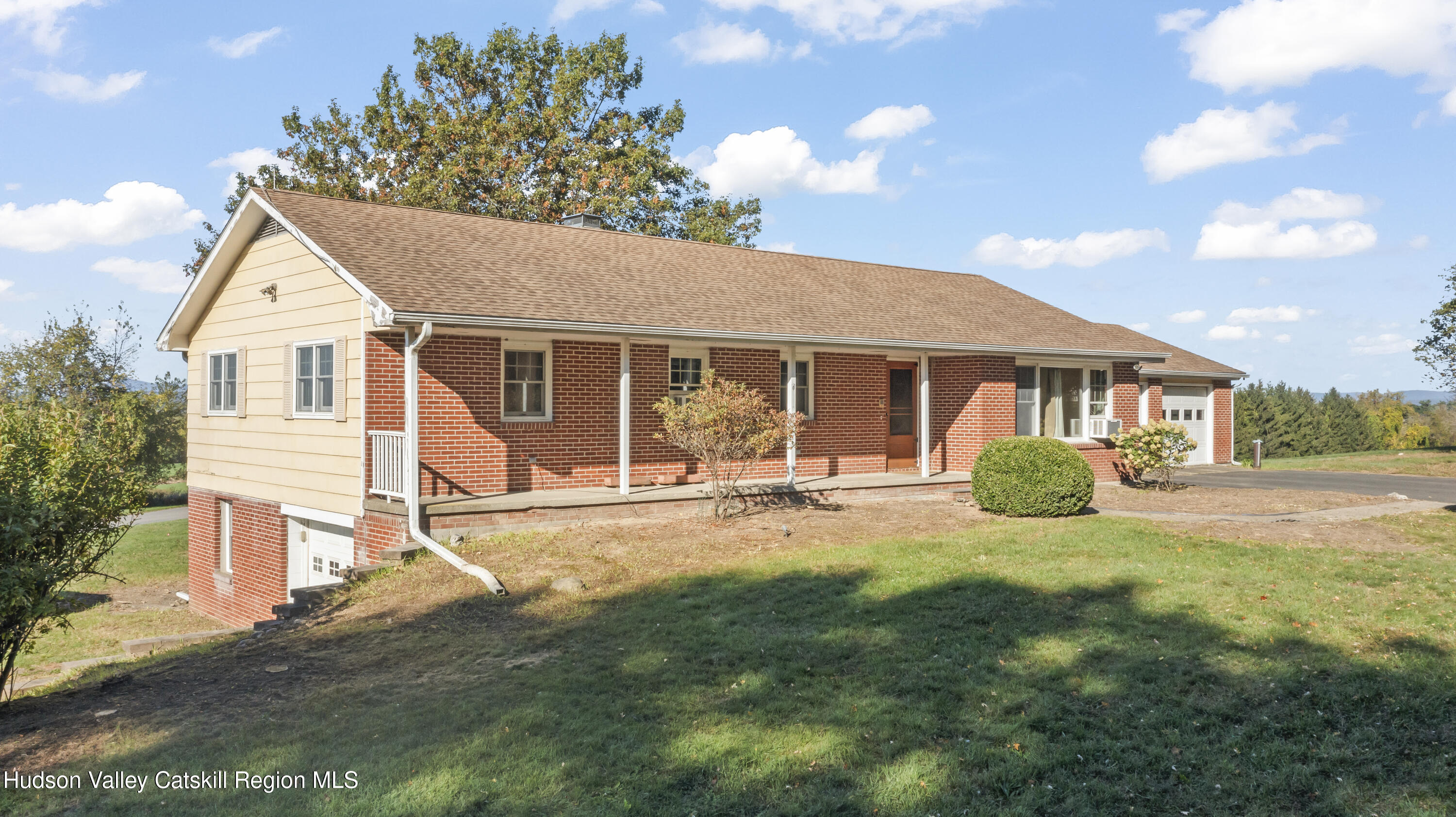 76 Smith Road Kinderhook, NY 12106 - Photo 3 of 31 DJI_0885