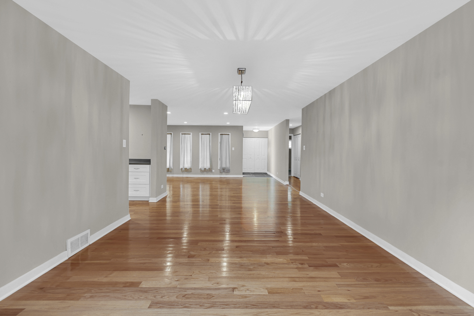 20800 Corinth Road Olympia Fields, IL 60461 - Photo 6 of 26 Gallery Image 6