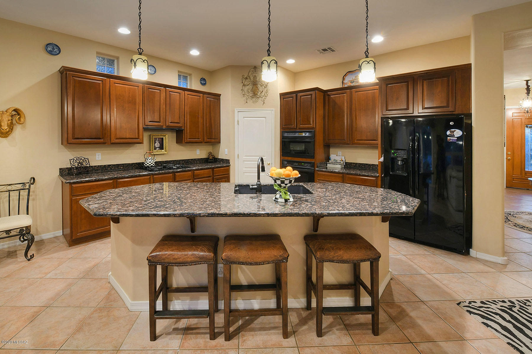 12740 North Morgan Ranch Road Tucson, AZ 85755 - Photo 2 of 32
