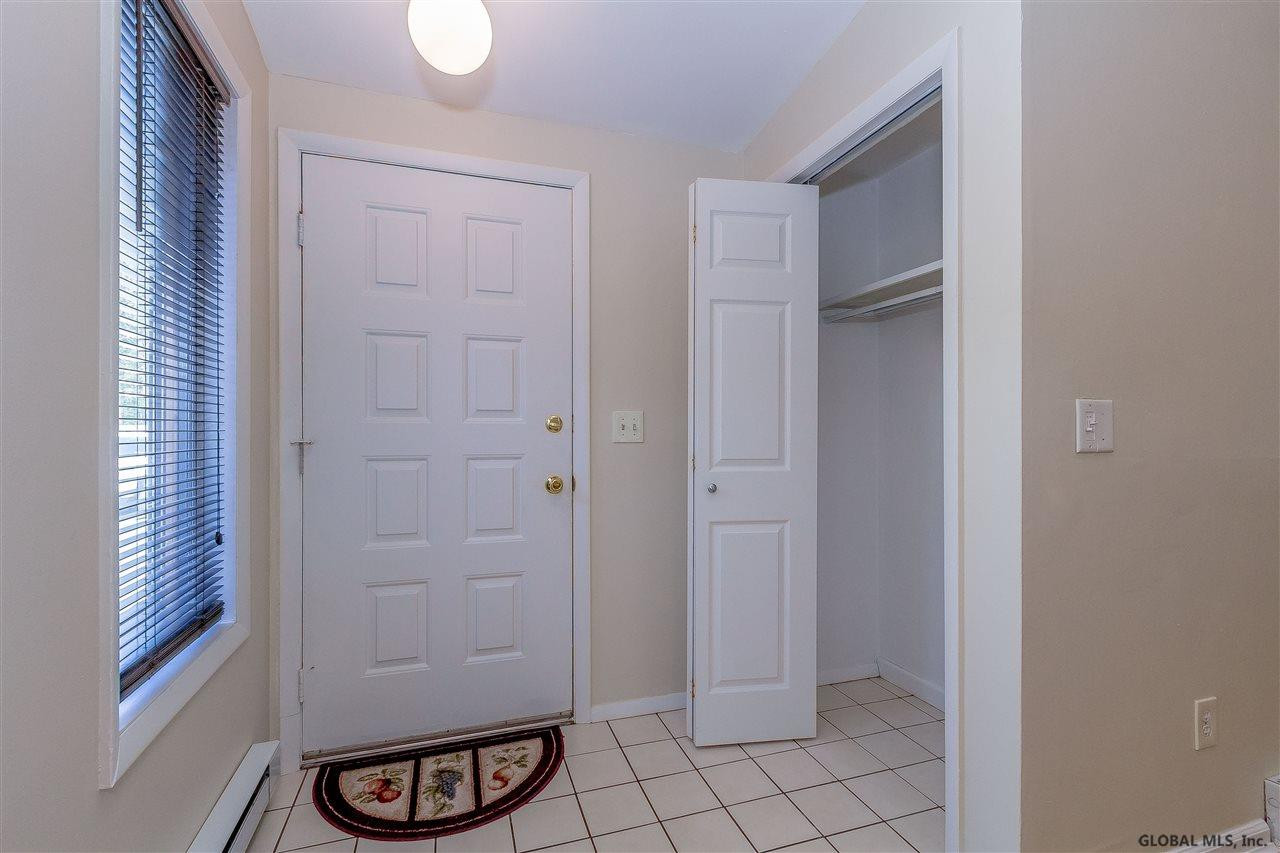 40 Wake Robin Road Malta, NY 12020 - Photo 3 of 20 Photo 3