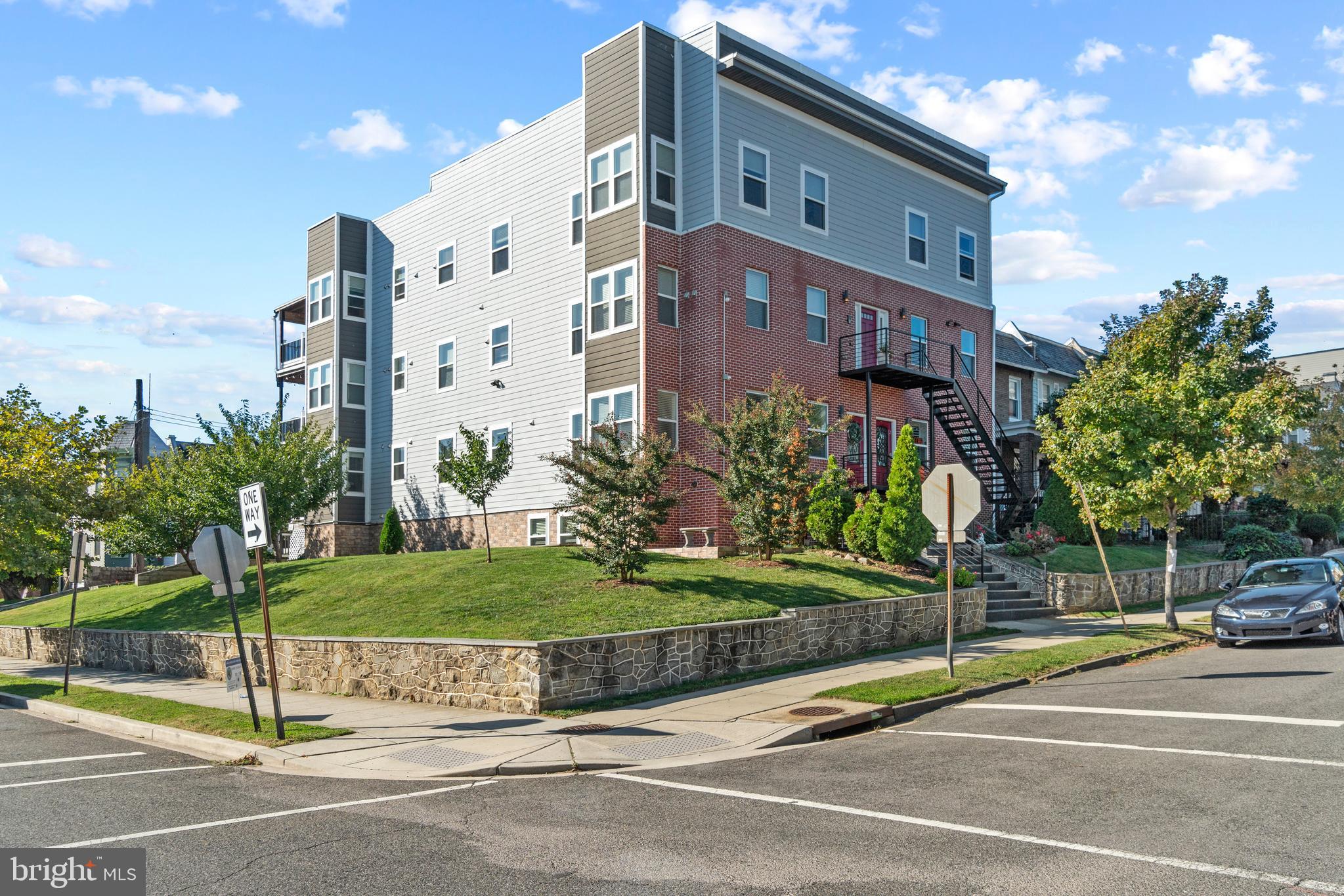 233 S Street Northeast, Unit 1 Washington, DC 20002 - Photo 18 of 30 Gallery Image 18