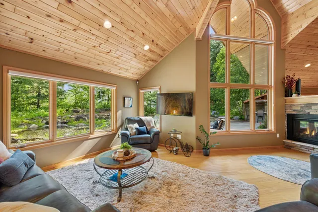 $1,250,000 | 40335 Government Road, Hinckley, MN 55037