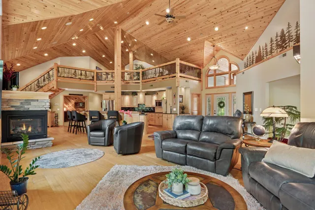 $1,250,000 | 40335 Government Road, Hinckley, MN 55037