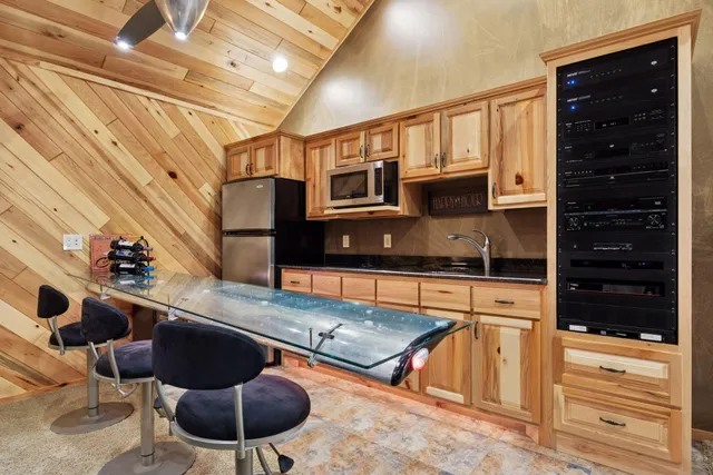 $1,250,000 | 40335 Government Road, Hinckley, MN 55037