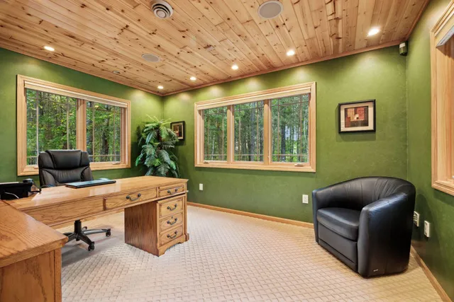 $1,250,000 | 40335 Government Road, Hinckley, MN 55037