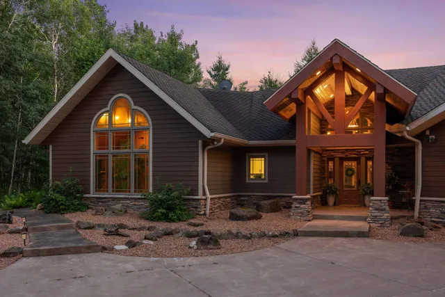 $1,250,000 | 40335 Government Road, Hinckley, MN 55037