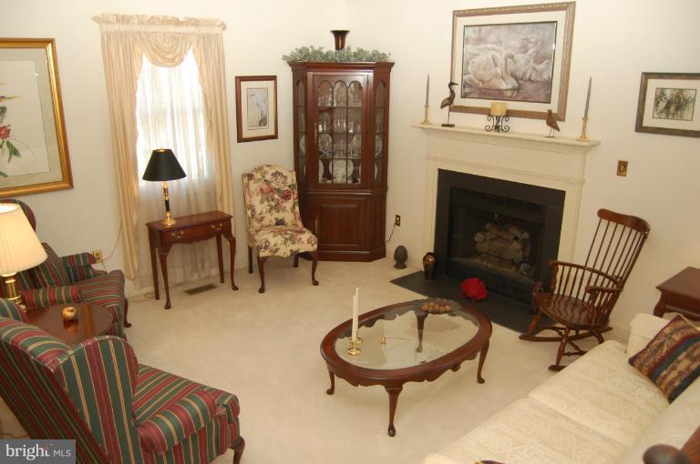 2385 Bear Den Road Frederick, MD 21701 - Photo 3 of 30 Living Room